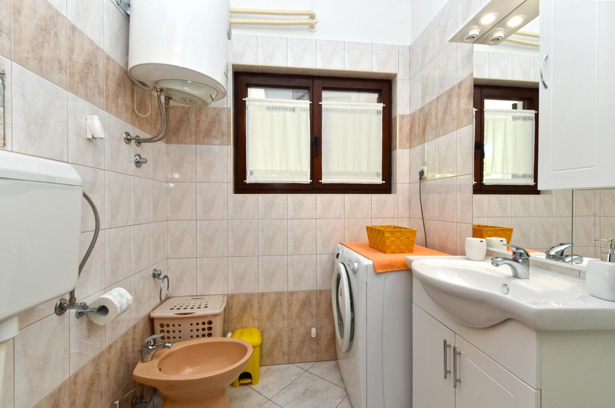 Apartments Nevina 1230 プーラ エクステリア 写真